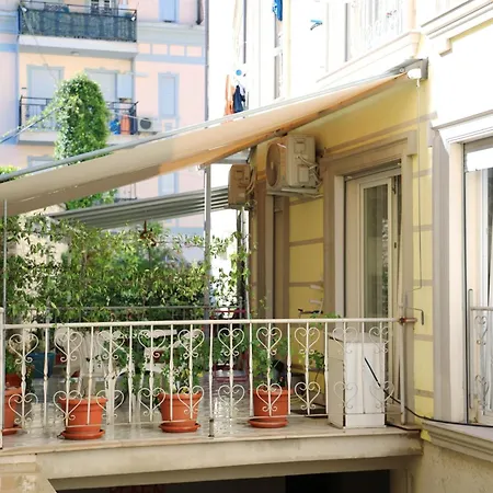 Eras Apartment *