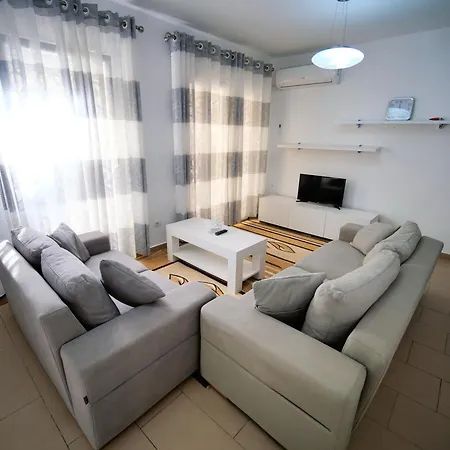 Eras Apartment *